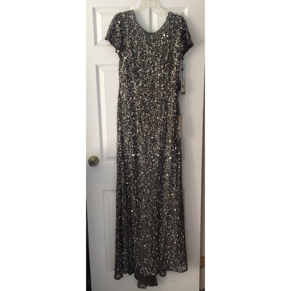 Adrianna Papell Scoop Back Sequin Gown Prom/Wedding